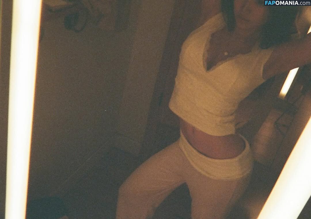 Emily Hung / dcyyy___ Çıplak OnlyFans  Sızdırılmış Fotoğraf #8