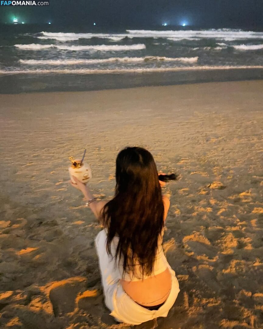 Emily Hung / dcyyy___ Çıplak OnlyFans  Sızdırılmış Fotoğraf #9