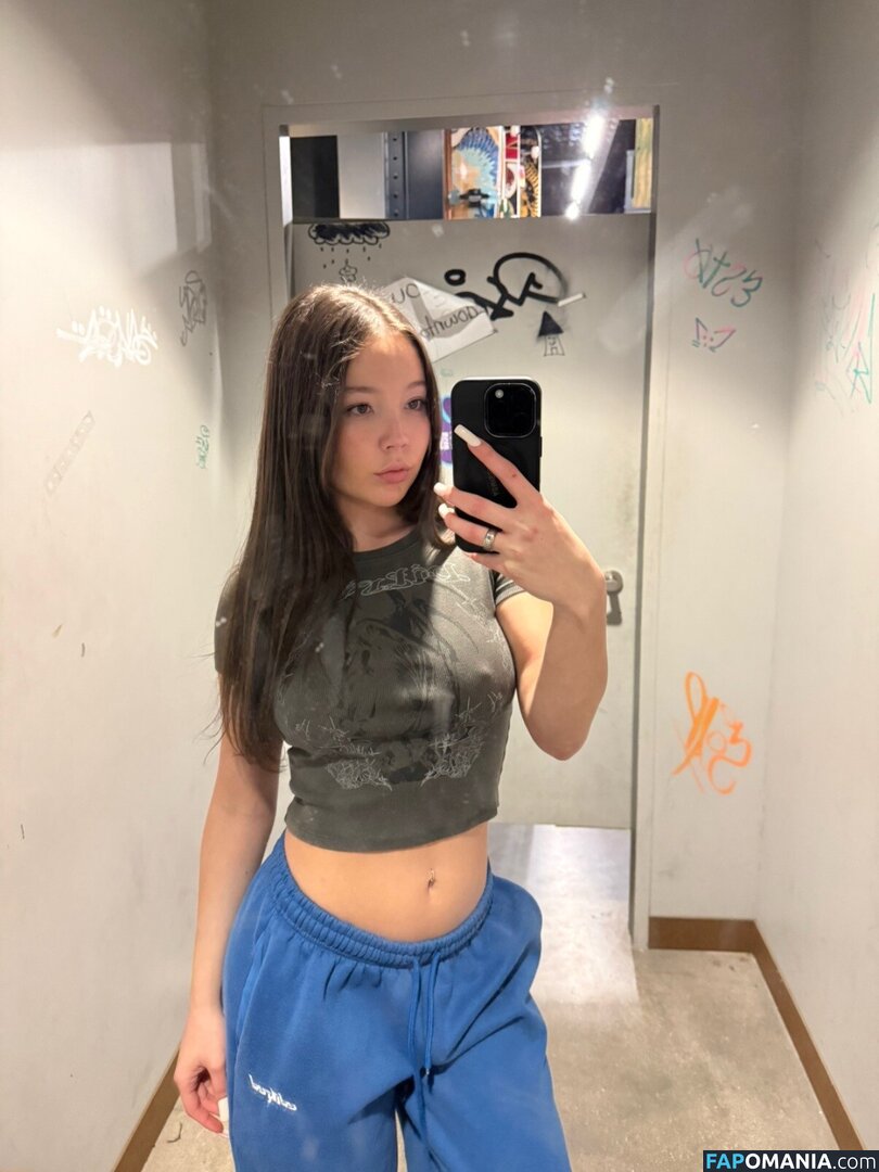 Emily Makis / emily.jm._ / emily.makis / yahhmean._ Çıplak OnlyFans  Sızdırılmış Fotoğraf #3