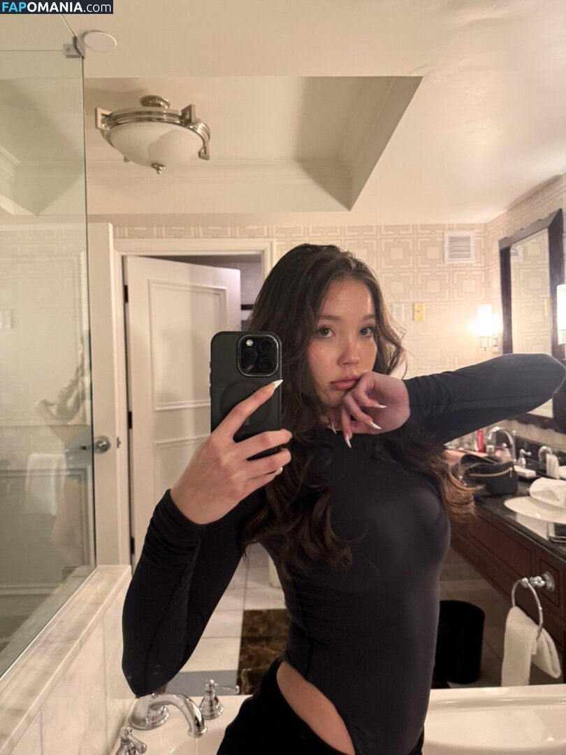 Emily Makis / emily.jm._ / emily.makis / yahhmean._ Çıplak OnlyFans  Sızdırılmış Fotoğraf #5