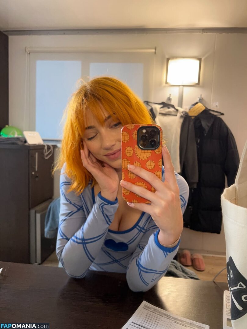 Emily Rudd / emilysteaparty Çıplak OnlyFans  Sızdırılmış Fotoğraf #262