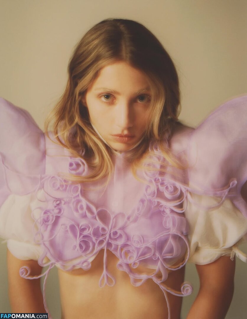 Emily Rudd / emilysteaparty Çıplak OnlyFans  Sızdırılmış Fotoğraf #274