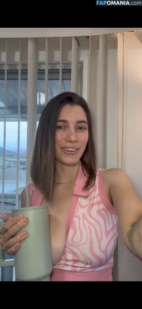 Emily Winterfell / emilysylraa / emilywinterfell / emilyxvirel / emilyxvirel... Çıplak OnlyFans  Sızdırılmış Fotoğraf #1