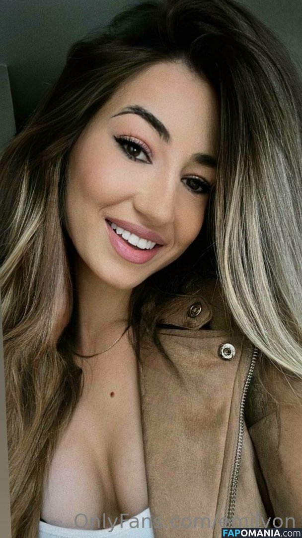emilyon Çıplak OnlyFans  Sızdırılmış Fotoğraf #8