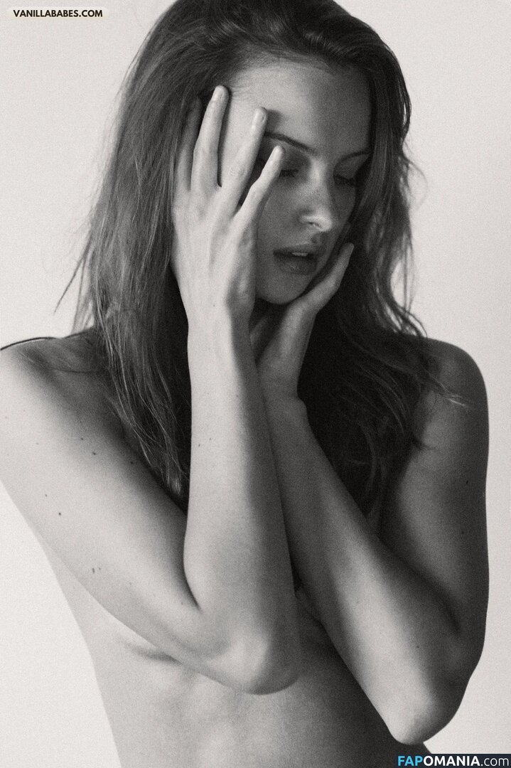 Emma Paterson Çıplak OnlyFans  Sızdırılmış Fotoğraf #5