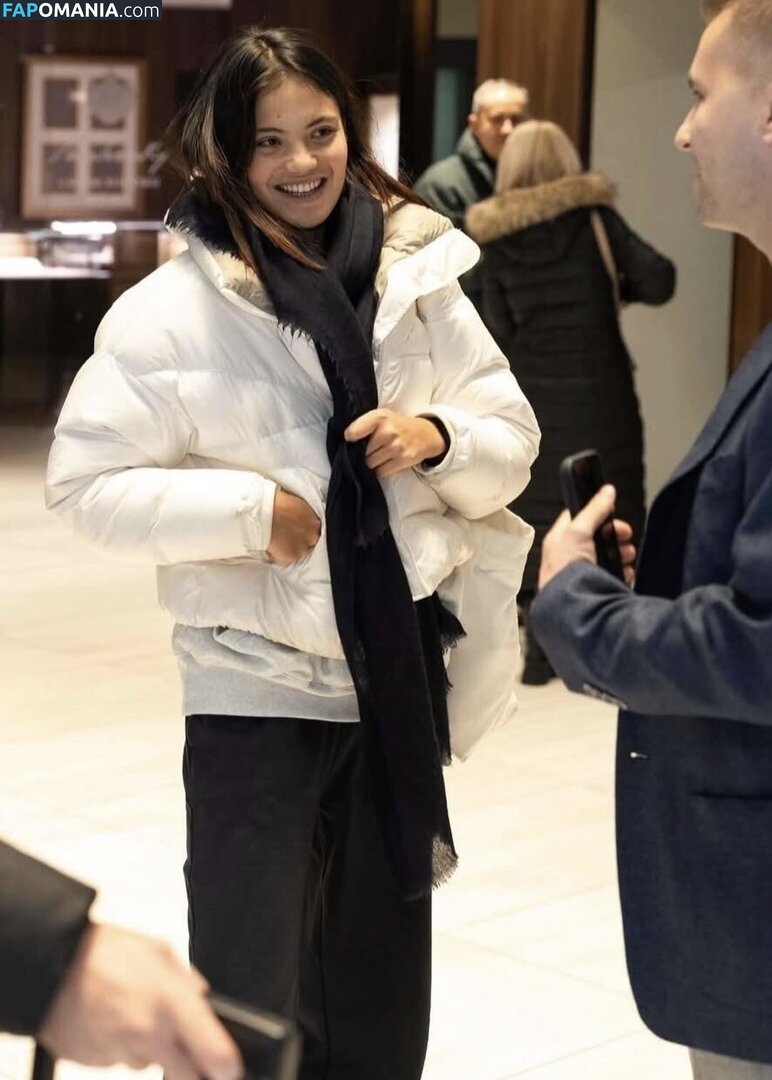 Emma Raducanu / EmmaRaducanu Çıplak OnlyFans  Sızdırılmış Fotoğraf #294