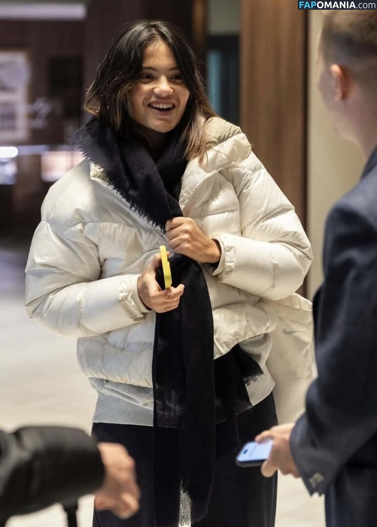 Emma Raducanu / EmmaRaducanu Çıplak OnlyFans  Sızdırılmış Fotoğraf #295