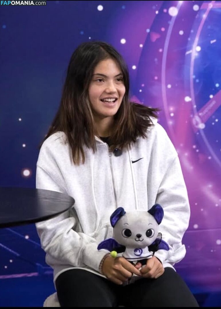 Emma Raducanu / EmmaRaducanu Çıplak OnlyFans  Sızdırılmış Fotoğraf #297