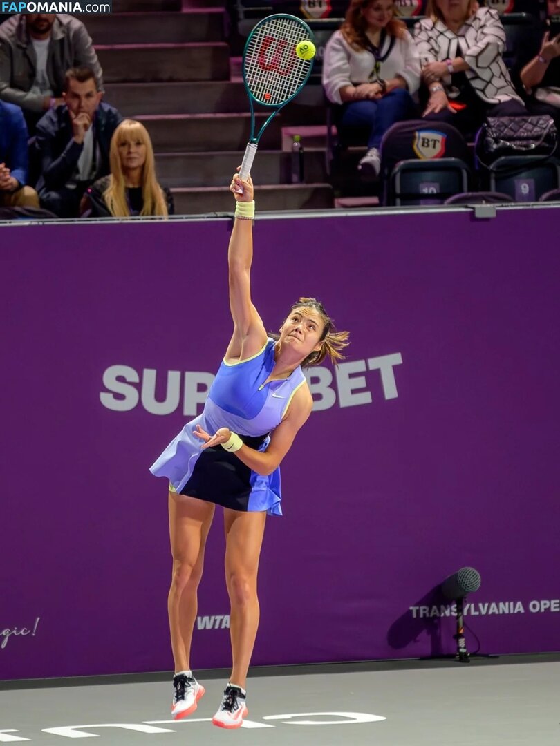 Emma Raducanu / EmmaRaducanu Çıplak OnlyFans  Sızdırılmış Fotoğraf #303