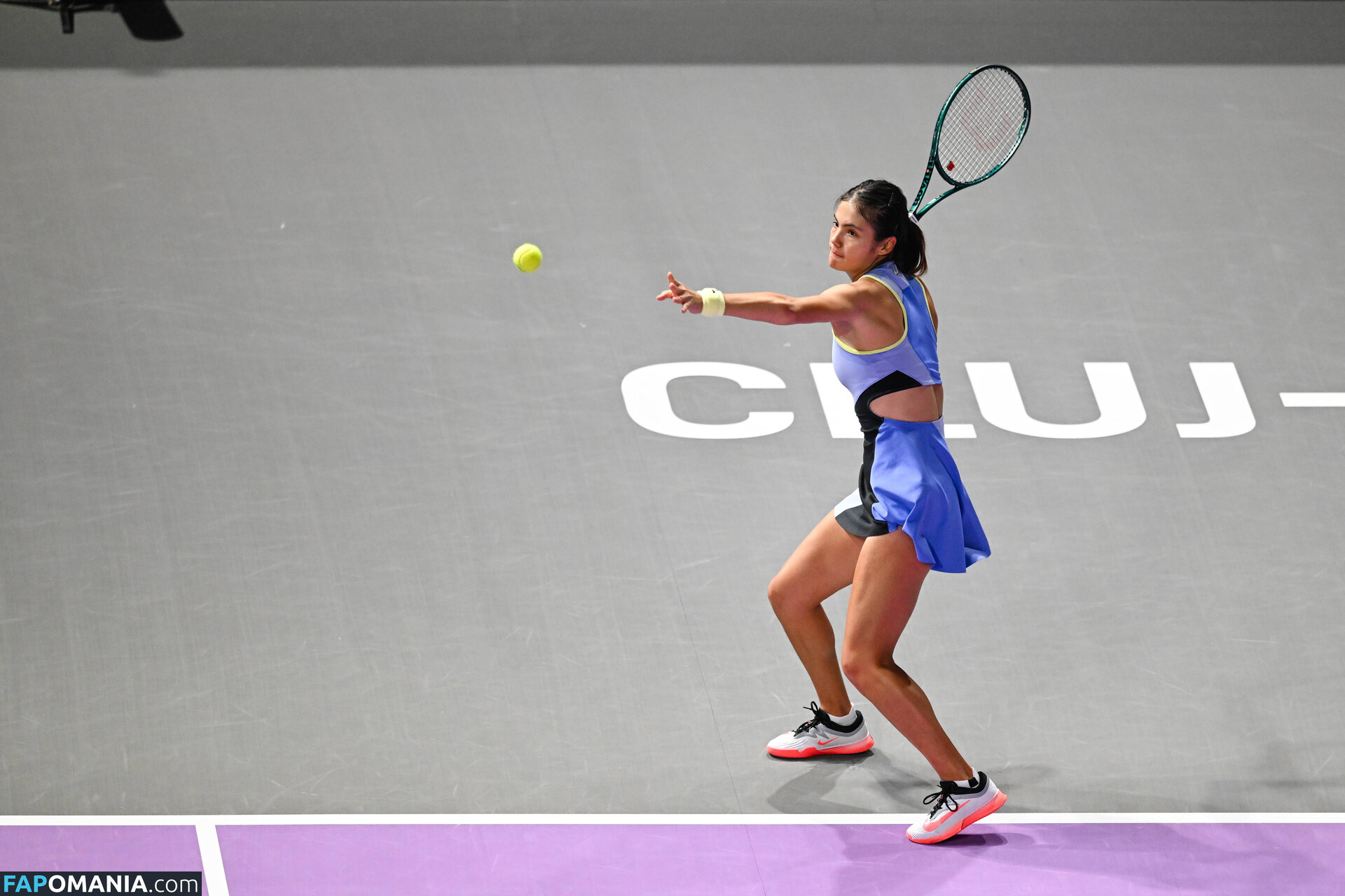 Emma Raducanu / EmmaRaducanu Çıplak OnlyFans  Sızdırılmış Fotoğraf #317