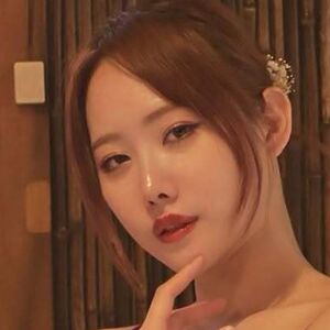 Erika Momoyama