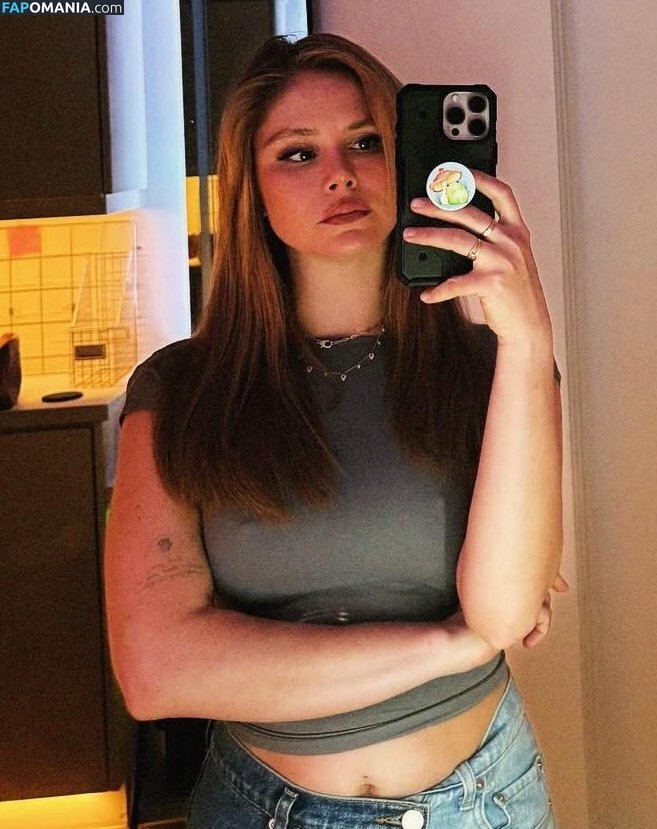 Erin Moriarty / erinelairmoriarty Çıplak OnlyFans  Sızdırılmış Fotoğraf #455