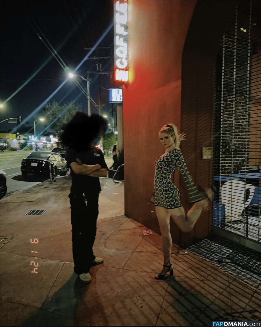 Erin Moriarty / erinelairmoriarty Çıplak OnlyFans  Sızdırılmış Fotoğraf #458