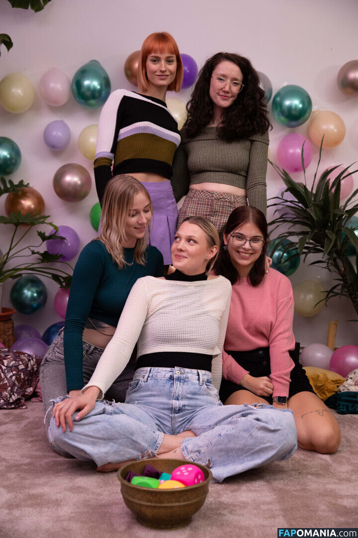 Ersties / abiadultpics / erstiesofficial Çıplak OnlyFans  Sızdırılmış Fotoğraf #439