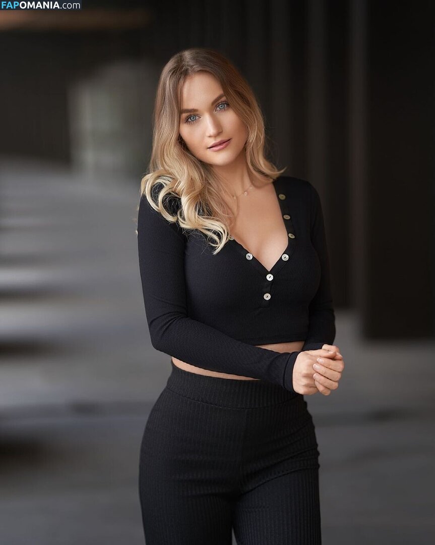 Eva Krämer / eva.krmr / jilxeva Çıplak OnlyFans  Sızdırılmış Fotoğraf #1