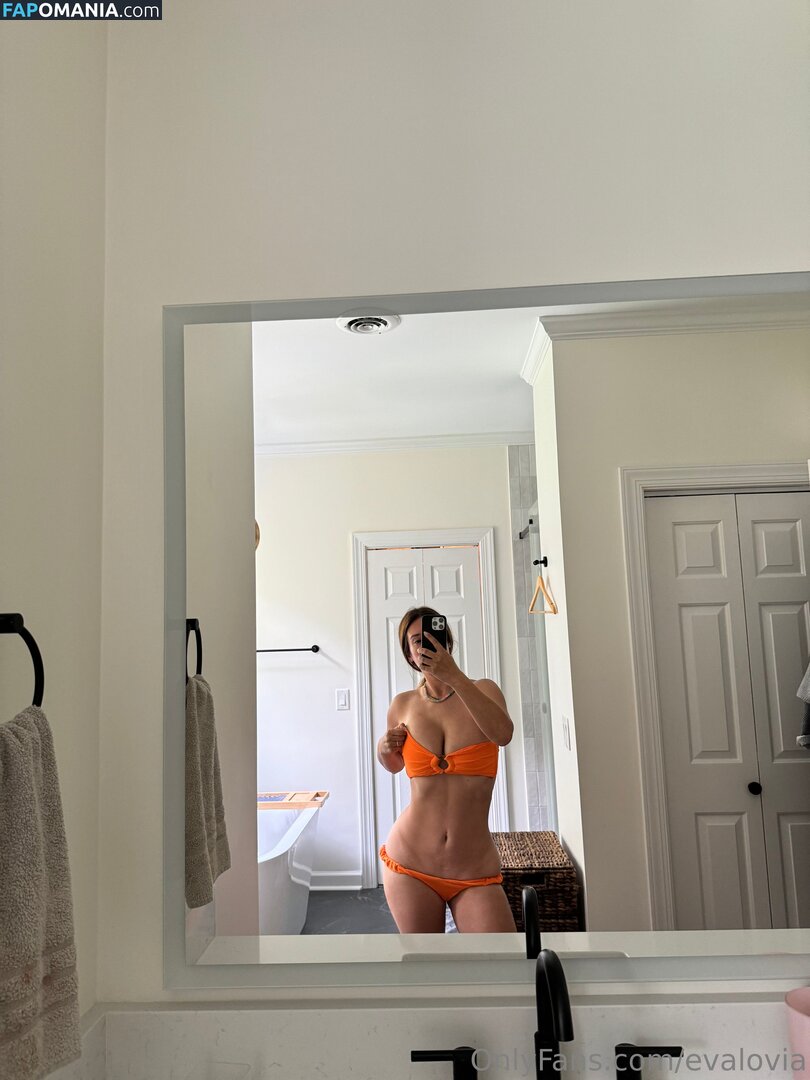 Eva Lovia / Fallinlovia / evalovia / https: Çıplak OnlyFans  Sızdırılmış Fotoğraf #1731