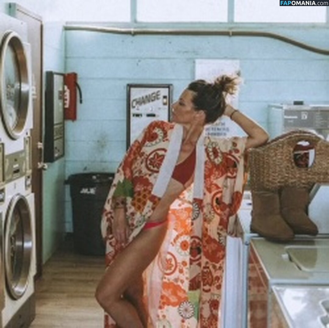 Evangeline Lilly / EvangelineLilly / evangelinelillyofficial / https: / lilyevangeline Çıplak OnlyFans  Sızdırılmış Fotoğraf #78