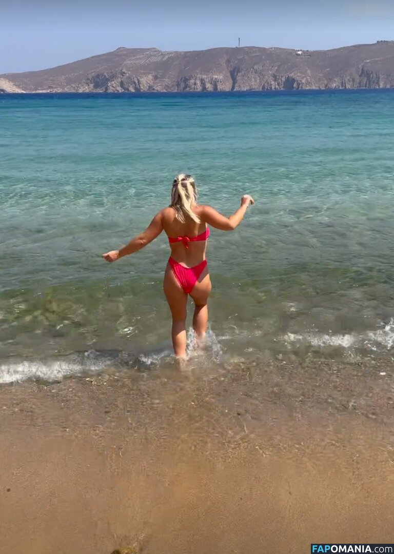 Evelyn Burdecki Çıplak OnlyFans  Sızdırılmış Fotoğraf #1