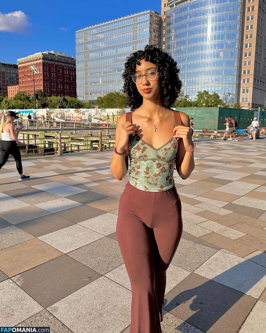 eliana / ewmxt / lalayravo / woahnatty Çıplak OnlyFans  Sızdırılmış Fotoğraf #33