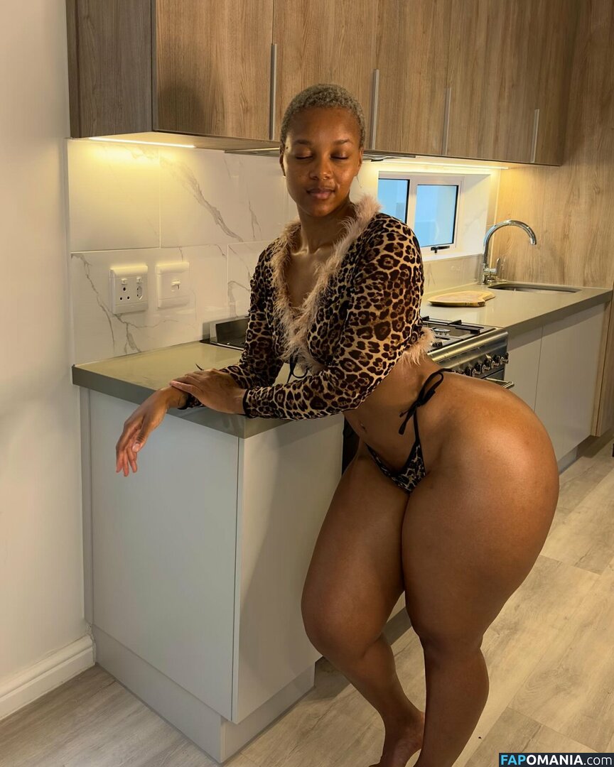 Faustina Thobakgale / faustinaroyale / formidable_byfaustina Çıplak OnlyFans  Sızdırılmış Fotoğraf #12