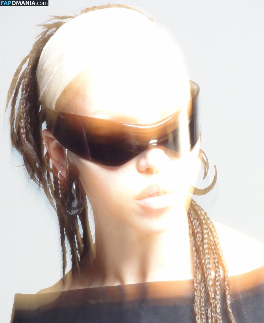 FKA Twigs / FKAtwigs Çıplak OnlyFans  Sızdırılmış Fotoğraf #7