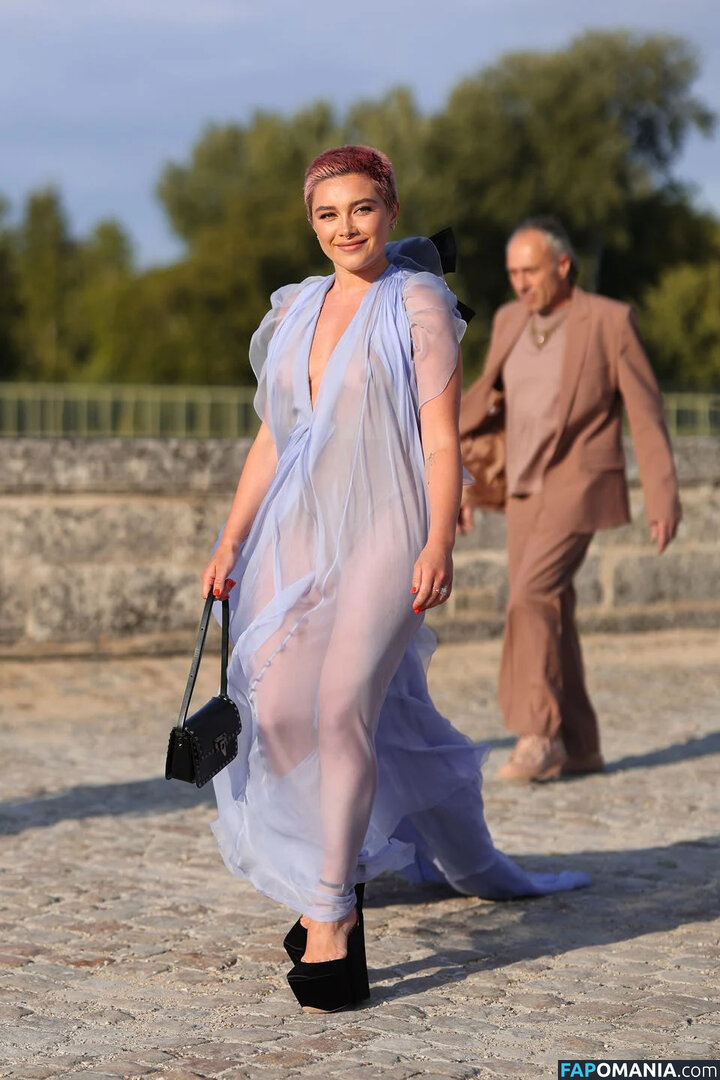 Florence Pugh / florencepugh Çıplak OnlyFans  Sızdırılmış Fotoğraf #1146