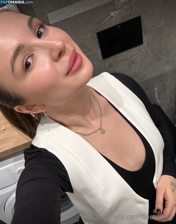 florencegiven / florencevi Çıplak OnlyFans  Sızdırılmış Fotoğraf #20