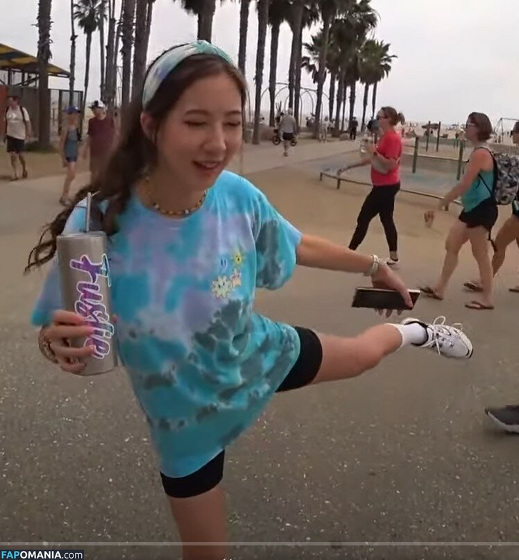 Fuslie / Leslie Çıplak OnlyFans  Sızdırılmış Fotoğraf #86