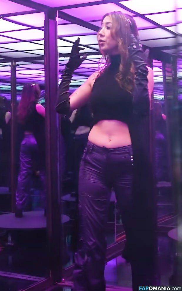 Fuslie / Leslie Çıplak OnlyFans  Sızdırılmış Fotoğraf #503