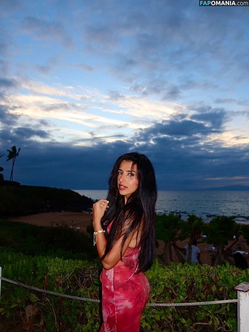 Gal Akbari / gal.qal / officialonlygal Çıplak OnlyFans  Sızdırılmış Fotoğraf #3