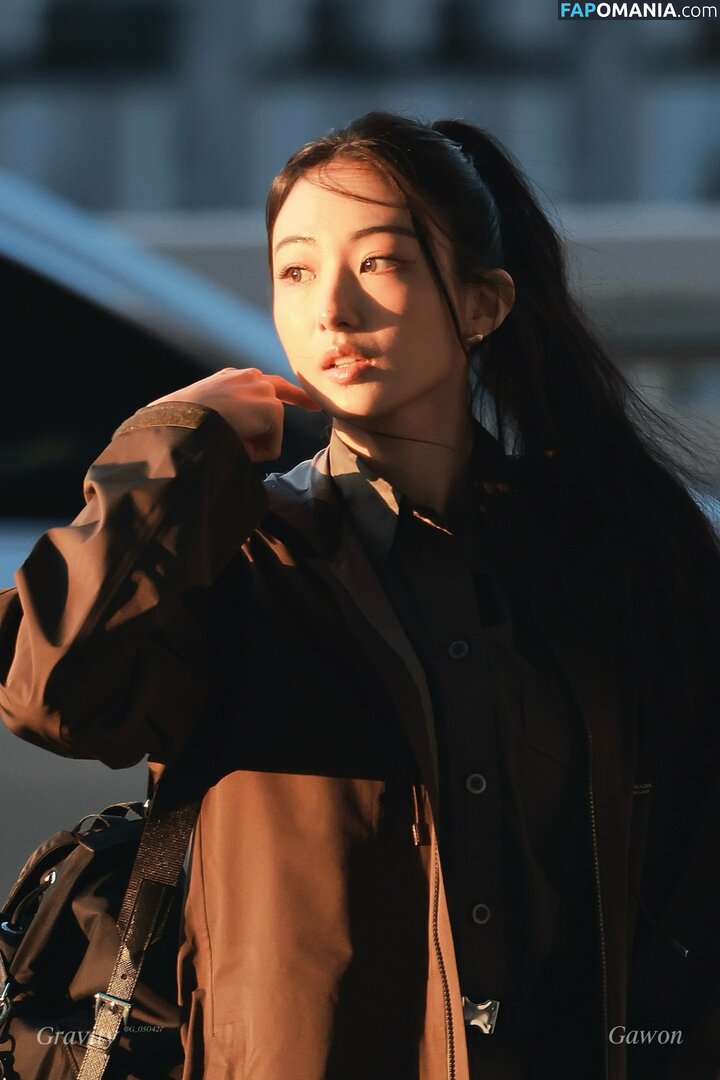 Gawon / Lee Ga-won / MEOVV_GAWON / gawon_moevv / https: / 이가원 MEOVV Çıplak OnlyFans  Sızdırılmış Fotoğraf #5