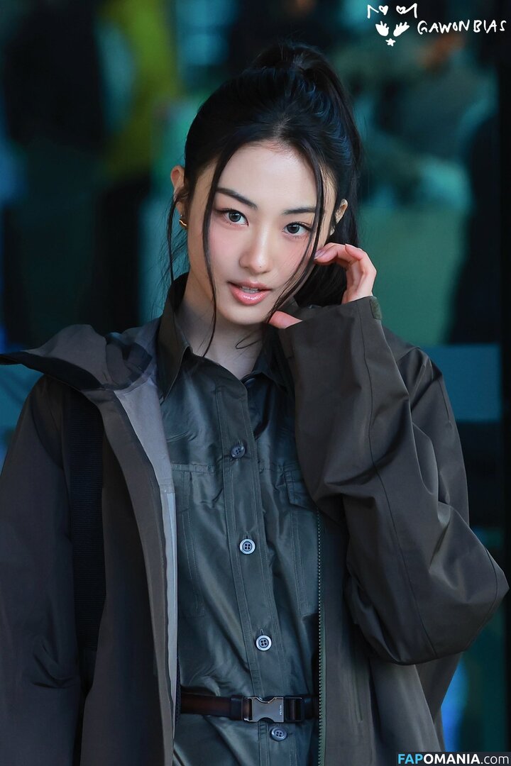 Gawon / Lee Ga-won / MEOVV_GAWON / gawon_moevv / https: / 이가원 MEOVV Çıplak OnlyFans  Sızdırılmış Fotoğraf #16