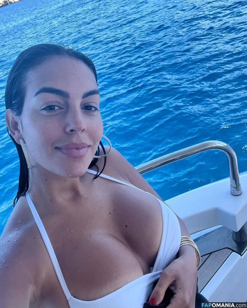 Georgina Rodriguez / georginagio Çıplak OnlyFans  Sızdırılmış Fotoğraf #7