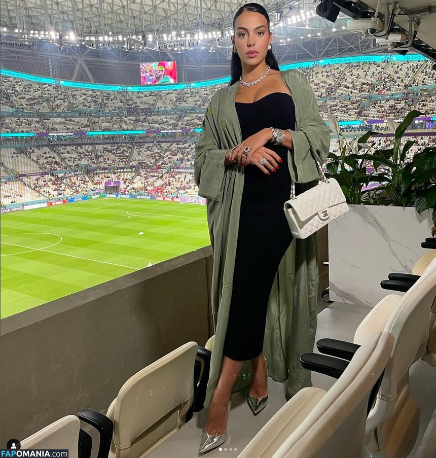 Georgina Rodriguez / georginagio Çıplak OnlyFans  Sızdırılmış Fotoğraf #9