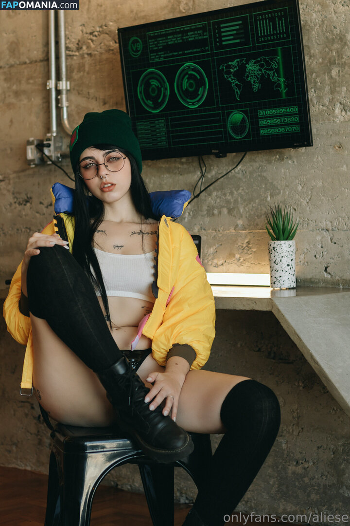 Girls In Combat And Platform Boots Çıplak OnlyFans  Sızdırılmış Fotoğraf #39