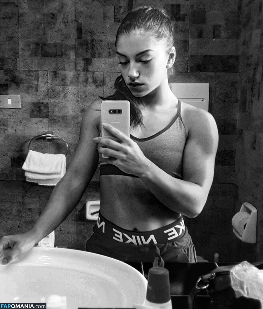 Giulia Imperio / giuliaimperio7 / giuliaimperioo Çıplak OnlyFans  Sızdırılmış Fotoğraf #3