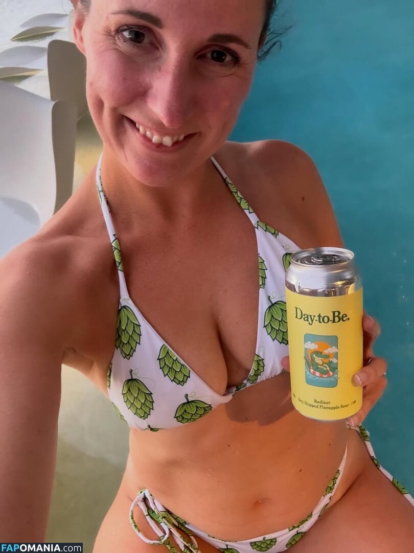 globalcraftbeergirl Çıplak OnlyFans  Sızdırılmış Fotoğraf #1