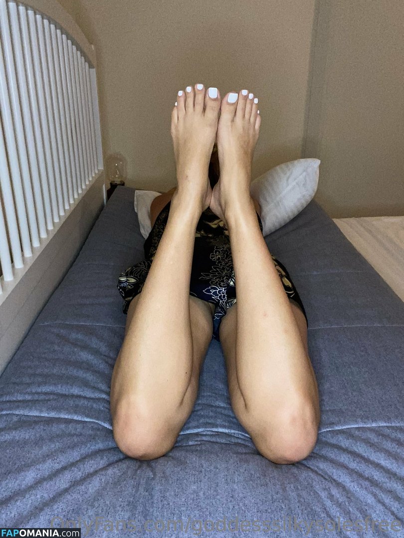 goddesssilkysolesfree / theeepursuitofselflove Çıplak OnlyFans  Sızdırılmış Fotoğraf #23