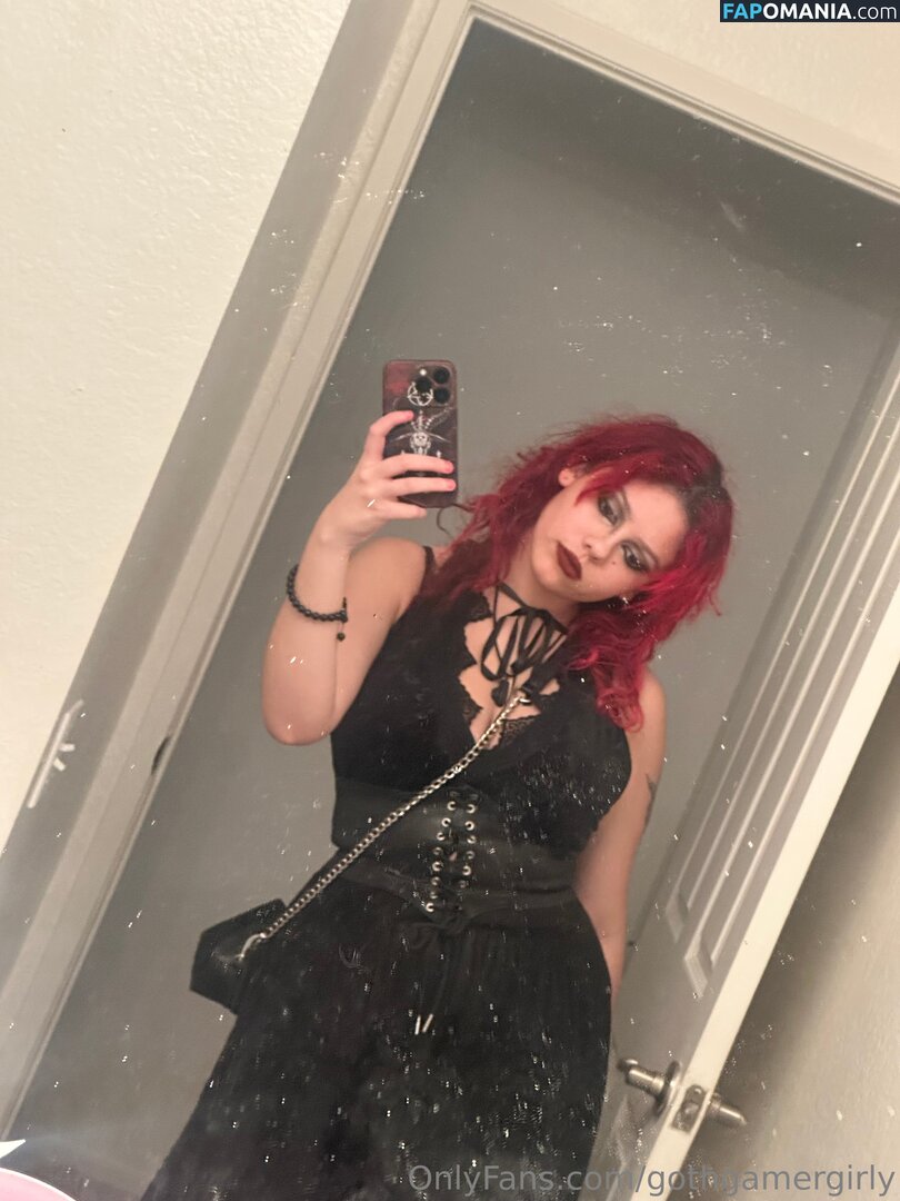 gothgamergirly / gothgirlgaming Çıplak OnlyFans  Sızdırılmış Fotoğraf #11