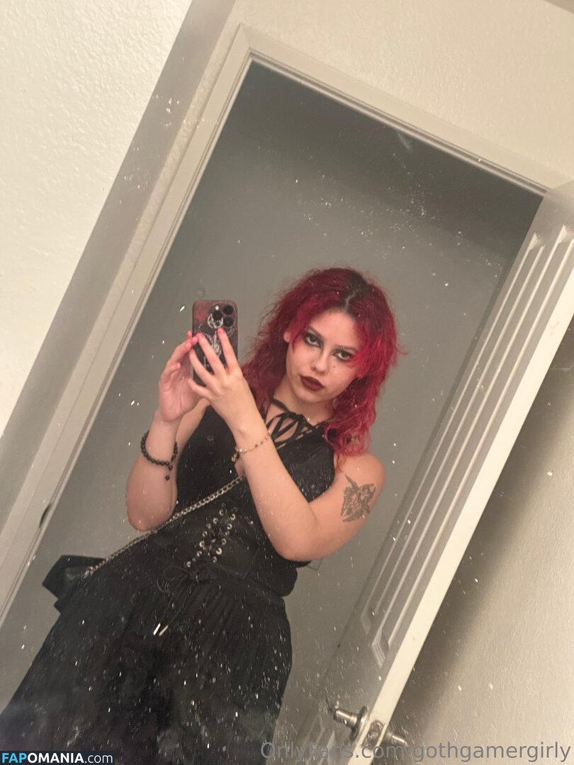 gothgamergirly / gothgirlgaming Çıplak OnlyFans  Sızdırılmış Fotoğraf #13