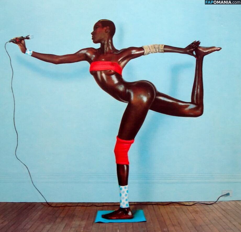 Grace Jones / gracejonesofficial / https: Çıplak OnlyFans  Sızdırılmış Fotoğraf #2