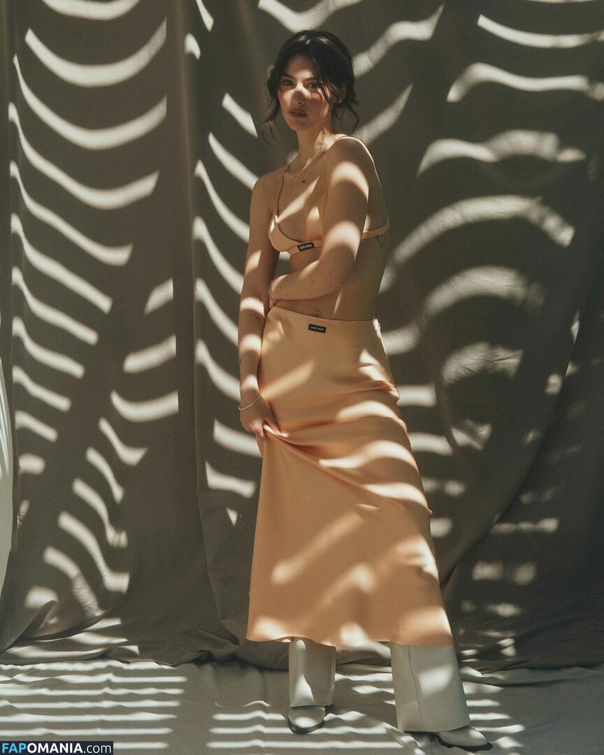 Gracie Abrams / gracieabrams Çıplak OnlyFans  Sızdırılmış Fotoğraf #13