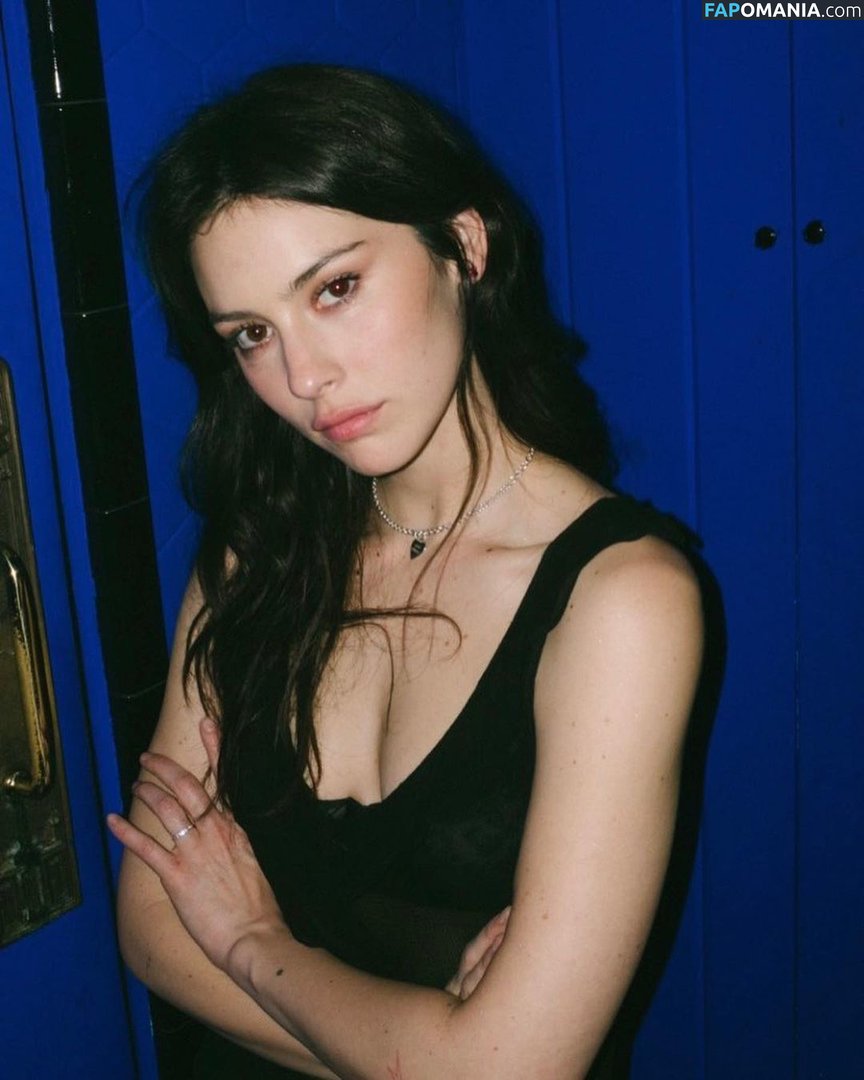 Gracie Abrams / gracieabrams Çıplak OnlyFans  Sızdırılmış Fotoğraf #33