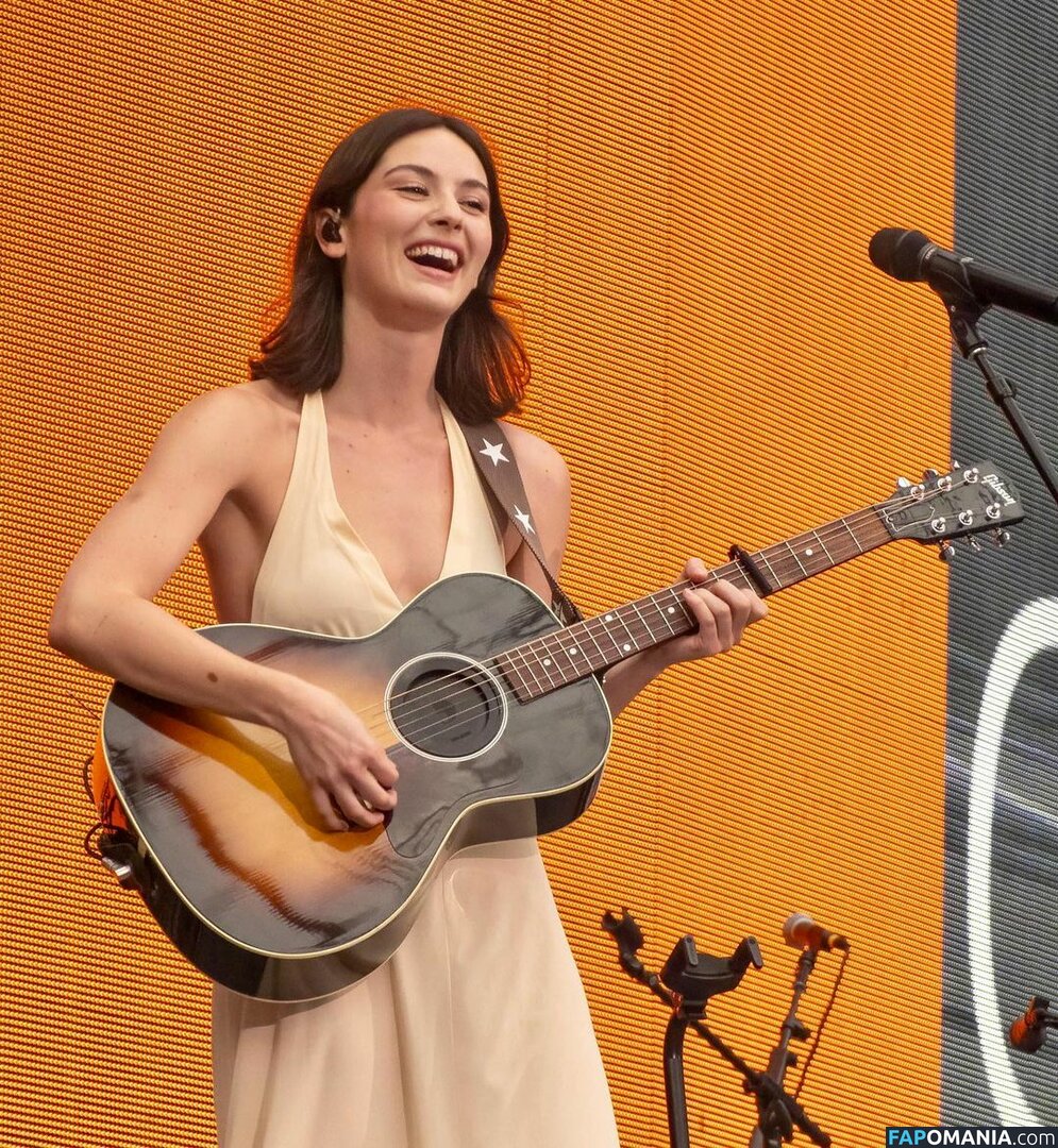 Gracie Abrams / gracieabrams Çıplak OnlyFans  Sızdırılmış Fotoğraf #107