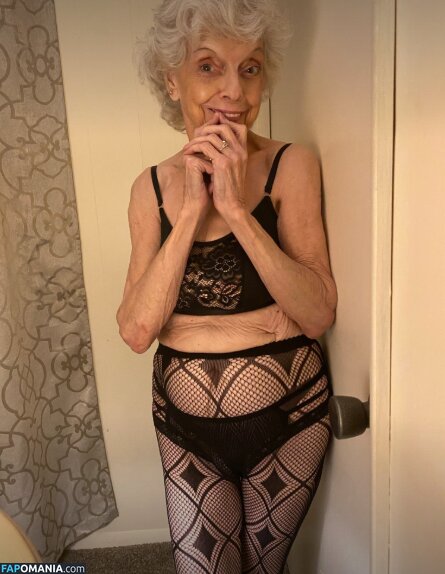 Grandma Linda Lindahope1939 Lucy-cutest / grandma_lindaaa / lindahope1939 Çıplak OnlyFans  Sızdırılmış Fotoğraf #5