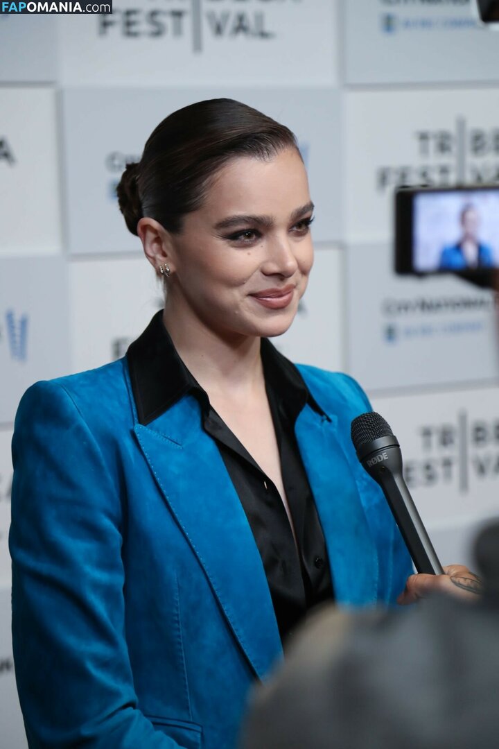 Hailee Steinfeld / haileesteinfeld / https: Çıplak OnlyFans  Sızdırılmış Fotoğraf #30