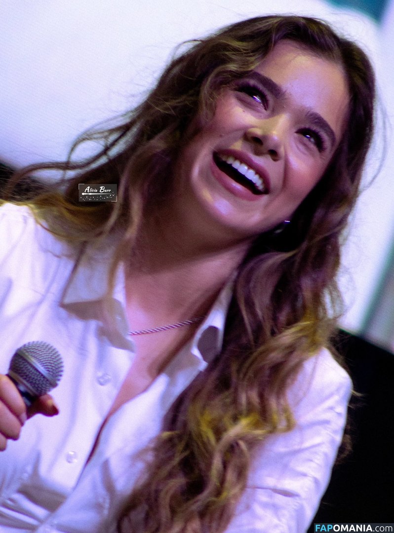 Hailee Steinfeld / haileesteinfeld / https: Çıplak OnlyFans  Sızdırılmış Fotoğraf #132