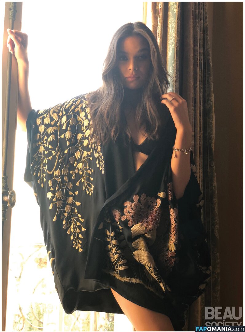Hailee Steinfeld / haileesteinfeld Çıplak OnlyFans  Sızdırılmış Fotoğraf #1585