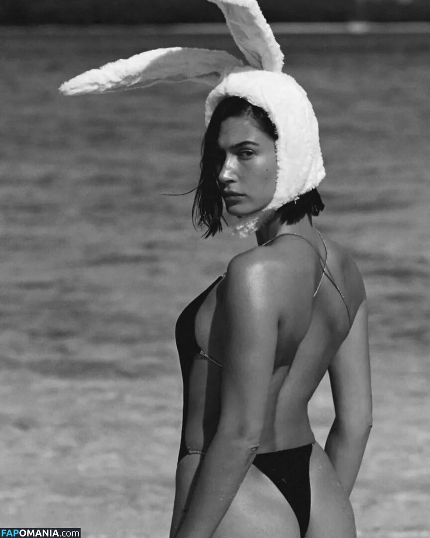 Hailey Baldwin Bieber / haileybieber Çıplak OnlyFans  Sızdırılmış Fotoğraf #459
