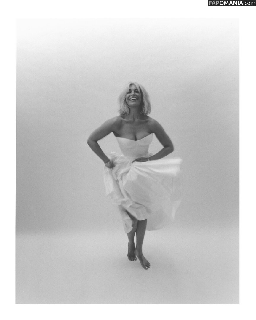 Hannah Waddingham / hannah_waddingham Çıplak OnlyFans  Sızdırılmış Fotoğraf #8
